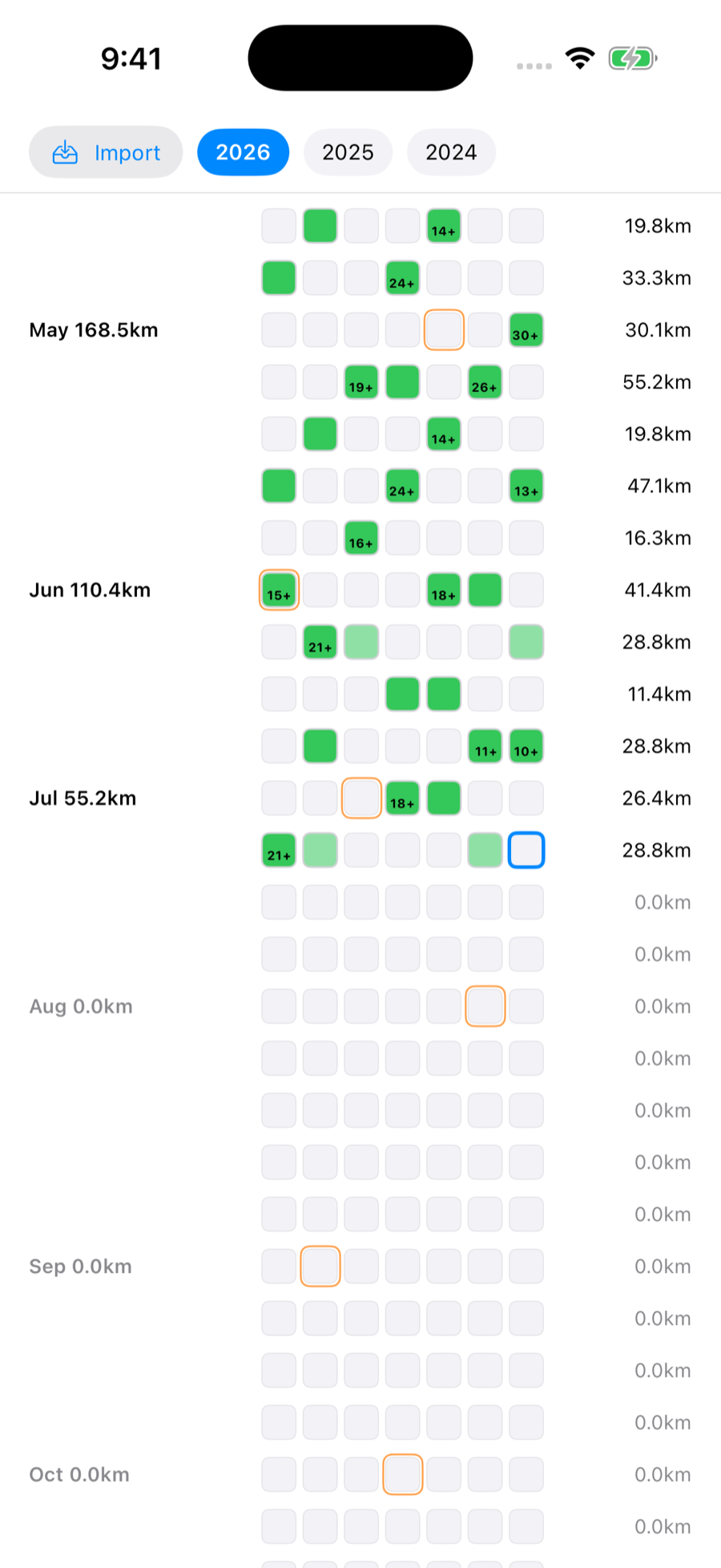 RunHeat yearly heatmap with year tabs and distance totals